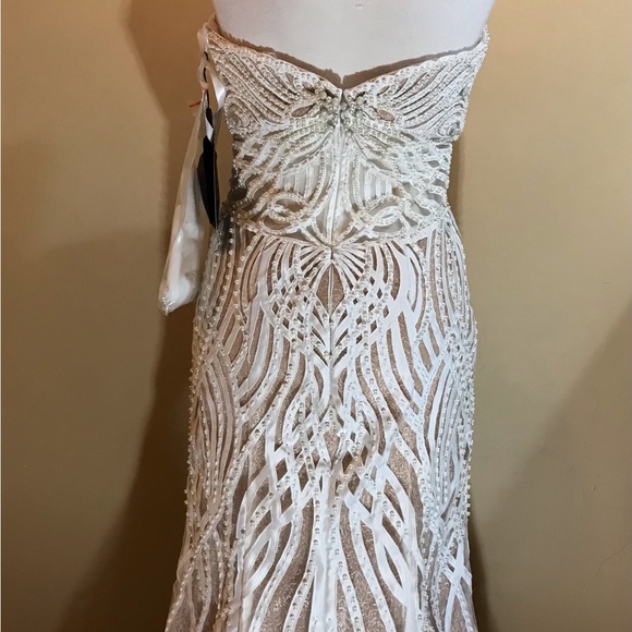 Terani Couture 1611GL0473 Evening Beaded Ivory Nude Formal Gown - Picture 7 of 9